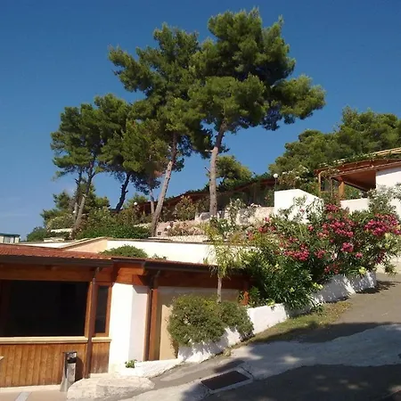 Villaggio Baia Di Paradiso 3*